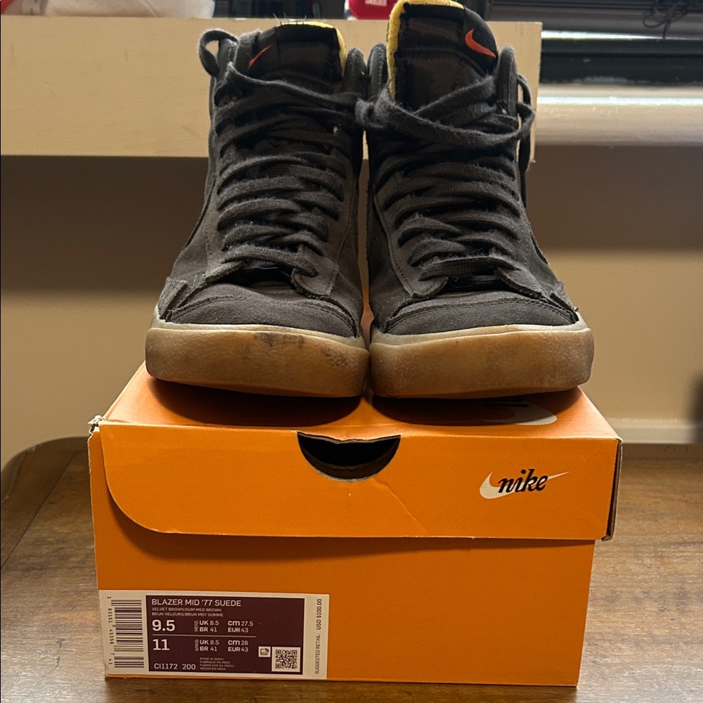 Nike Blazer Mid '77 Suede Black Sneakers